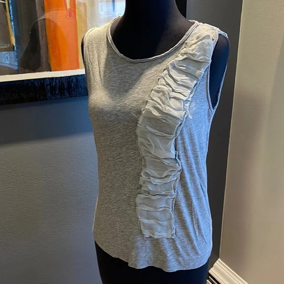 J. Crew tissue 100% cotton heather gray chiffon ruffle raw edge tank. XS. - Picture 1 of 4
